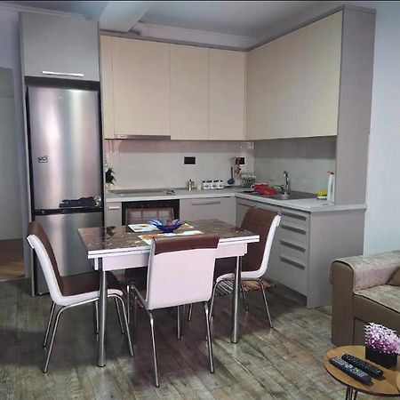 #1 Modern 1Br With Balcony In Up-And-Coming Hip Area Lejlighed Tirana Eksteriør billede